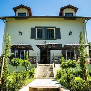 4* Hotel La Renaissance