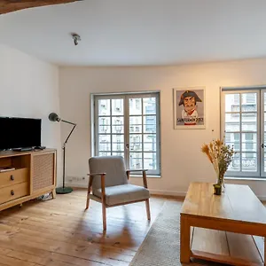 Pia Apartamento